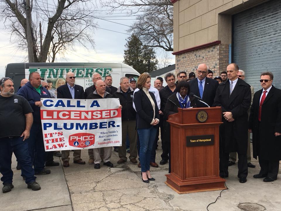 Hempstead Town Pulls the Plug on Unlicensed Plumbers Working Off Others